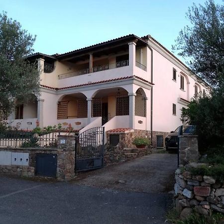 Appartamento La Casa Di Annita Tanaunella Esterno foto