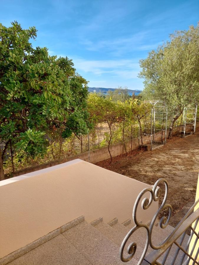 Appartamento La Casa Di Annita Tanaunella Esterno foto