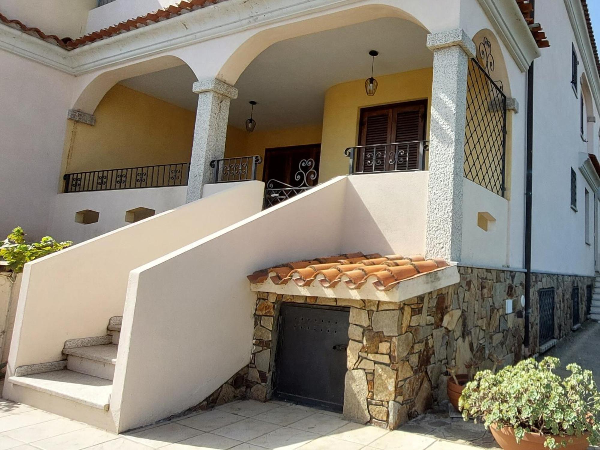 Appartamento La Casa Di Annita Tanaunella Esterno foto